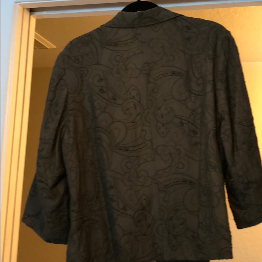Coldwater Creek Sz L Blazer in darker olive green - Picture 3 of 3